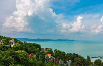 Der Balaton – Das ungarische Meer Blick von Tihany auf den Balaton